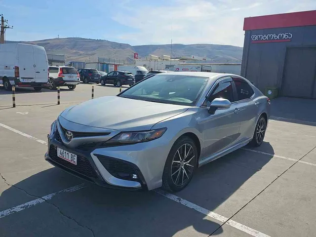 Toyota Toyota Camry — миниатюра 1