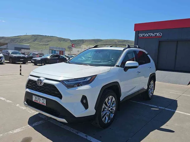 Toyota Toyota RAV4 — миниатюра 1