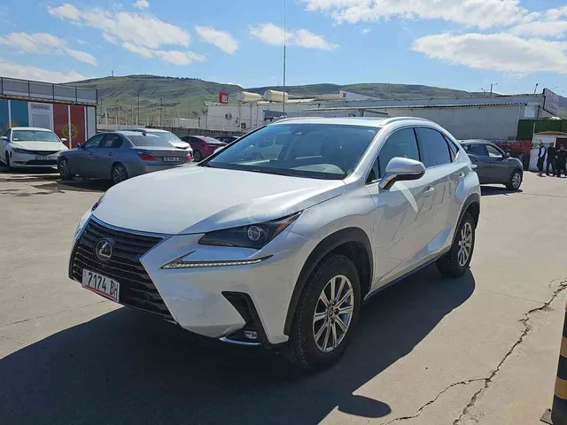Lexus Lexus nx 200 — миниатюра 1
