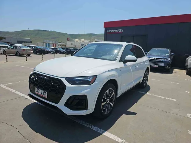 Audi Audi Q5 — миниатюра 1
