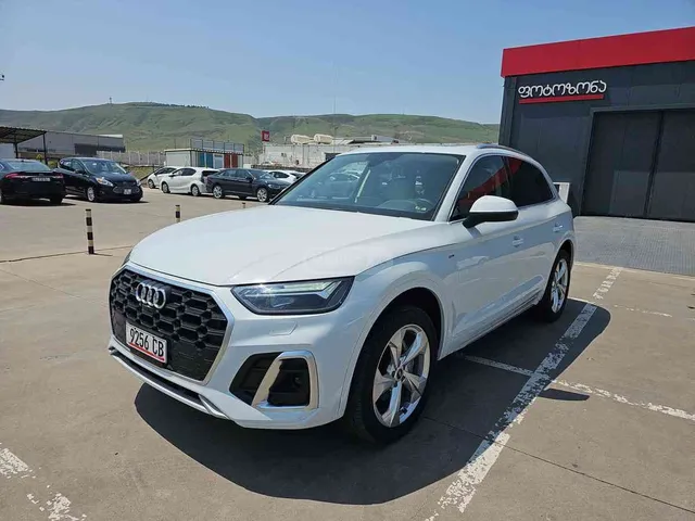Audi Audi Q5 — миниатюра 1