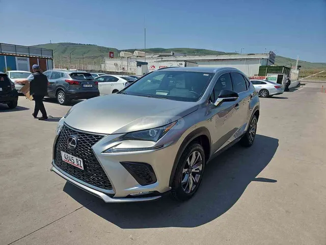Lexus Lexus nx 200 — миниатюра 1