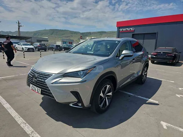 Lexus Lexus nx 200 — миниатюра 1