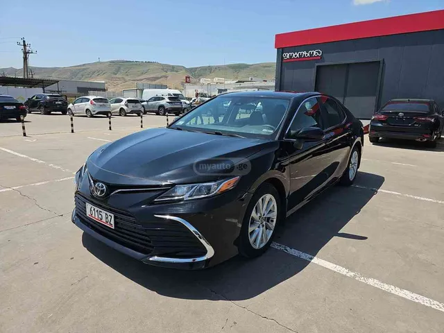 Toyota Toyota Camry — миниатюра 1