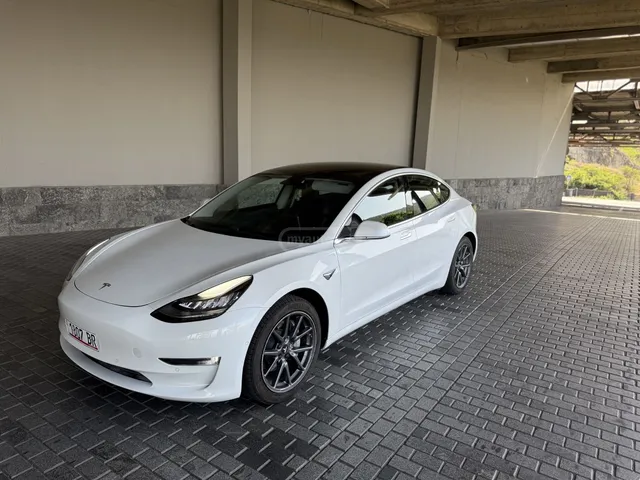 Tesla 2020 Tesla Model 3 Long range — миниатюра 1