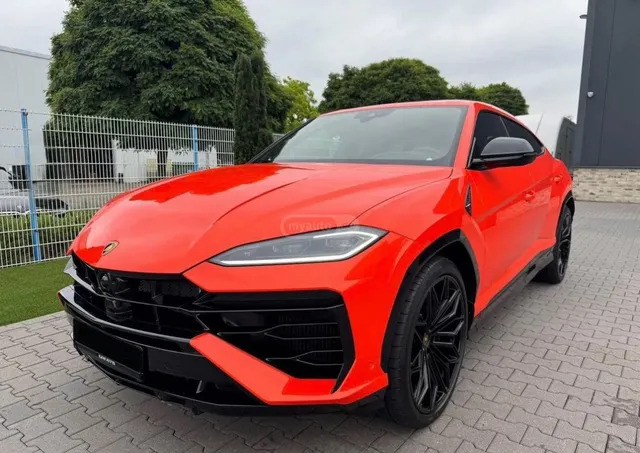 Lamborghini FOR RENT — миниатюра 1