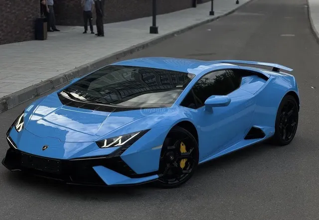 Lamborghini FOR RENT — миниатюра 1