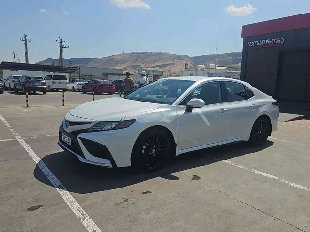 Toyota Toyota Camry — миниатюра 1