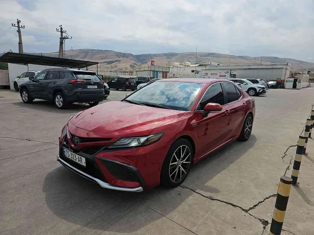 Toyota Toyota Camry — миниатюра 1