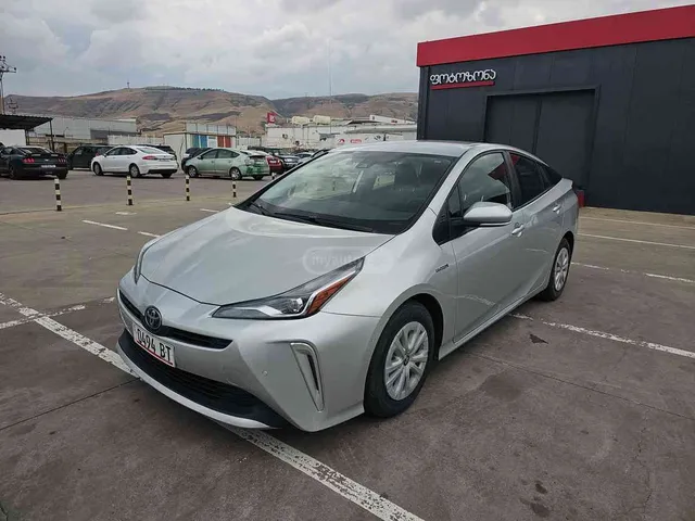 Toyota Toyota Prius — миниатюра 1