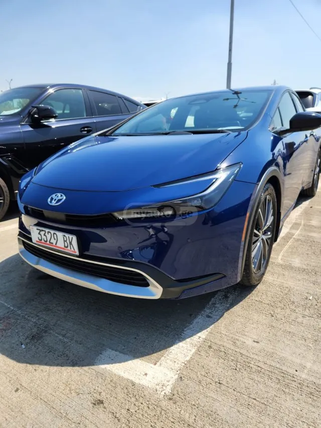 Toyota Toyota Prius Prime SE — миниатюра 1