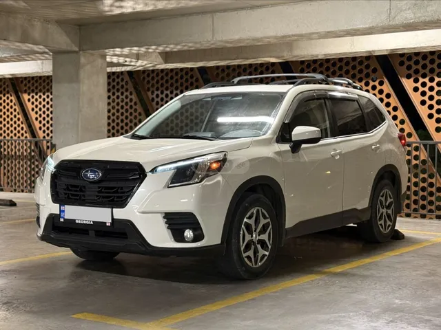 Subaru Limited 4dr All-Wheel Drive CV — миниатюра 1