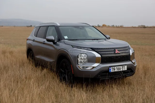 Mitsubishi SE EDITION — миниатюра 1