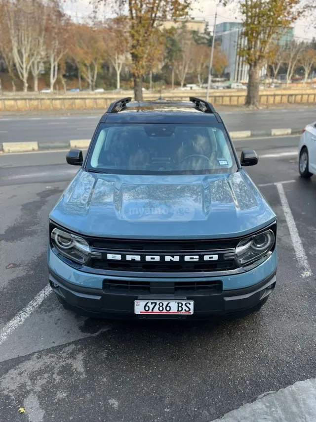 Ford Outer Banks 4dr 4x4 Automatic — миниатюра 1