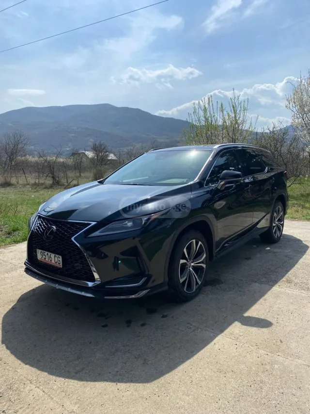 Lexus Base 4dr All-Wheel Drive Autom — миниатюра 1