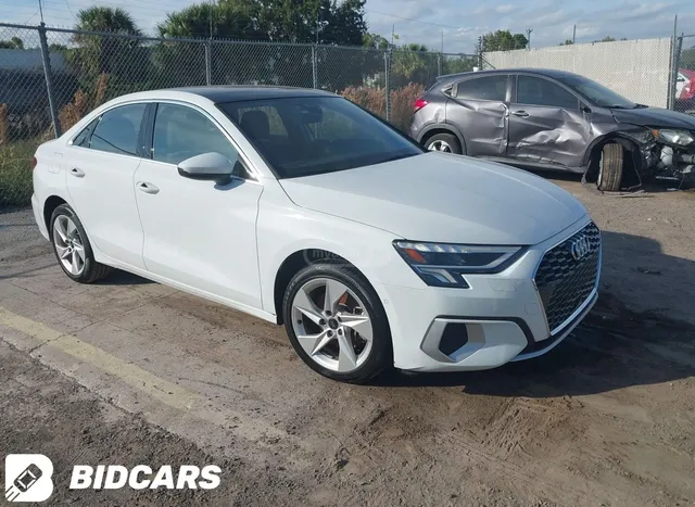 Audi 40 Premium 4dr All Wheel Drive — миниатюра 1