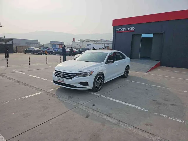 Volkswagen Volkswagen Passat — миниатюра 1