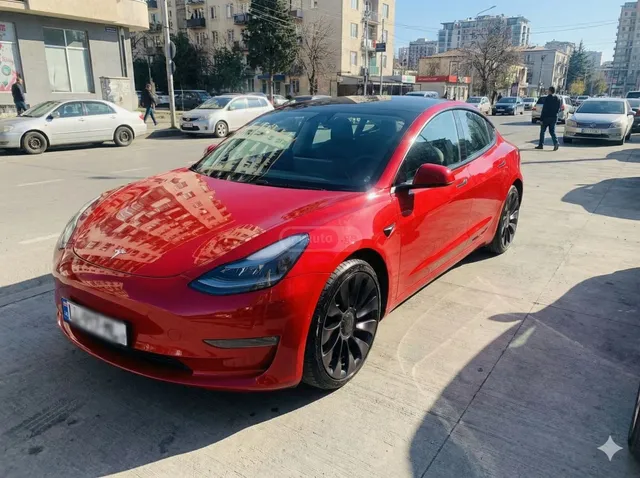 Tesla Performance All Wheel Drive — миниатюра 1