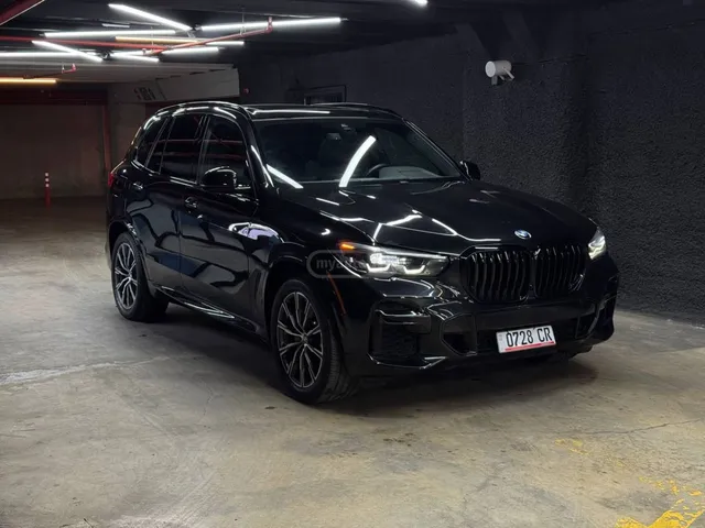 BMW xDrive40i 4dr All-Wheel Drive — миниатюра 1