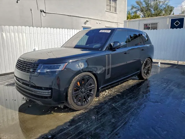 Land Rover Autobiography 4dr All Wheel Dr — миниатюра 1
