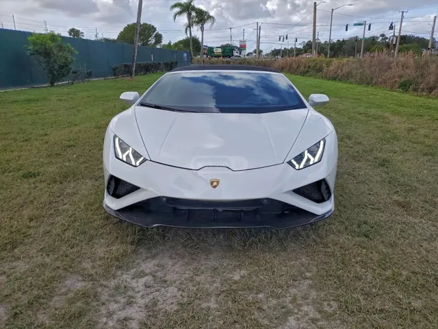 Lamborghini EVO — миниатюра 1