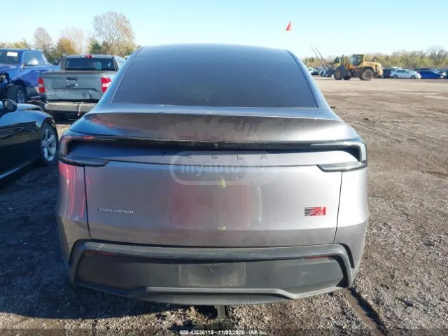 Tesla Plaid — миниатюра 1