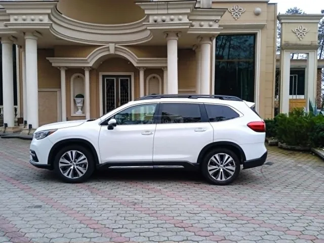 Subaru Limited All-Wheel Drive CVT — миниатюра 1