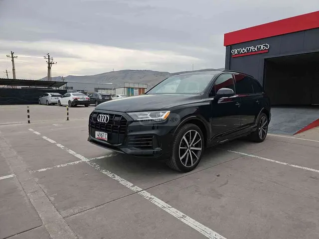 Audi Audi Q7 — миниатюра 1