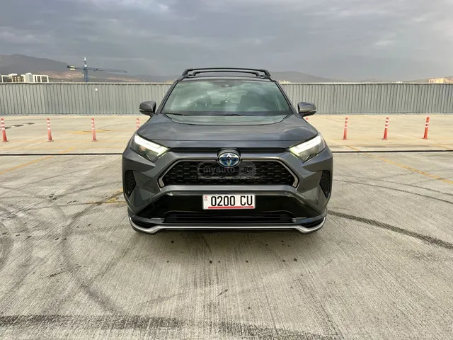 Toyota SE 4dr All-Wheel Drive CVT — миниатюра 1