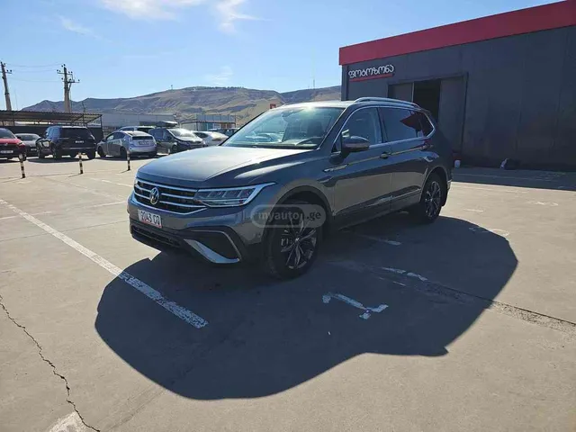 Volkswagen Volkswagen Tiguan — миниатюра 1