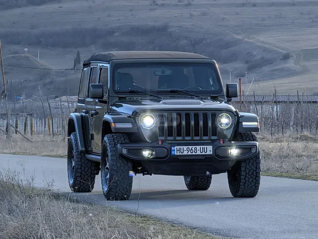Jeep Rubicon 4dr 4x4 Manual — миниатюра 1
