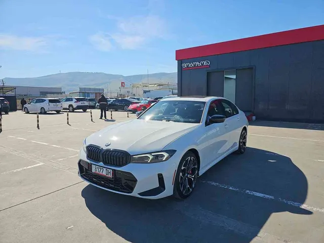 BMW Bmw 330i — миниатюра 1