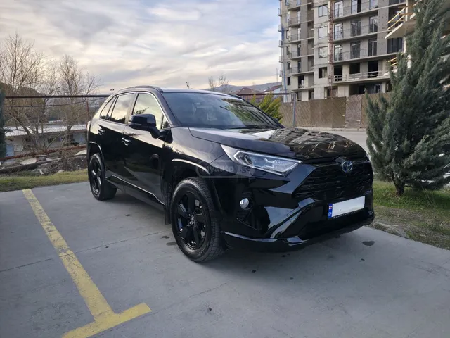 Toyota Black Edition — миниатюра 1