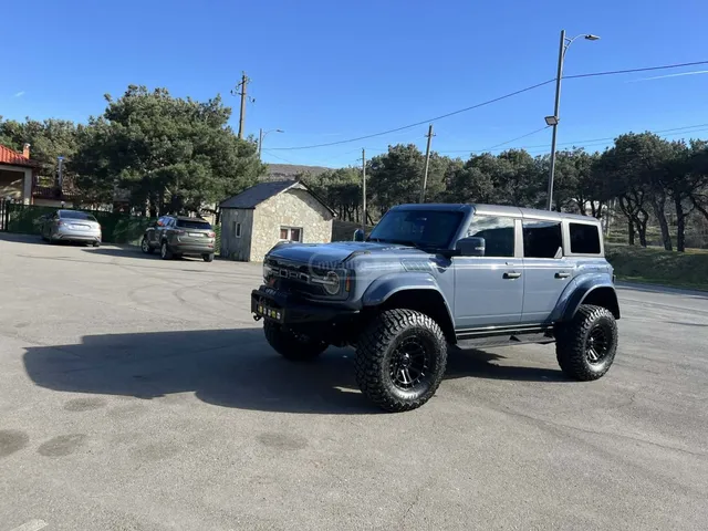 Ford Raptor 4dr 4x4 Automatic — миниатюра 1