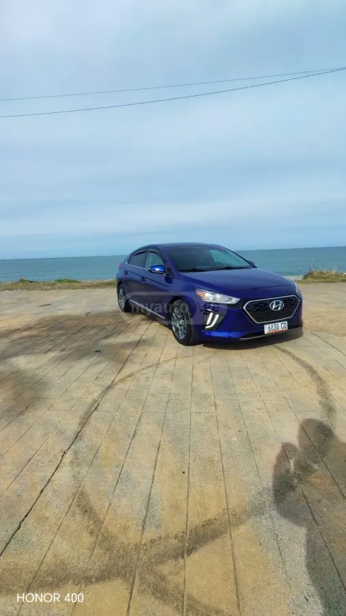 Hyundai Blue 4dr Hatchback Automatic — миниатюра 1