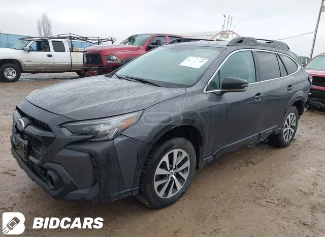 Subaru Premium 4dr All-Wheel Drive CV — миниатюра 1