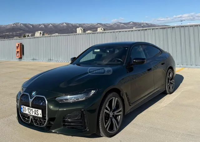 BMW eDrive 40 — миниатюра 1