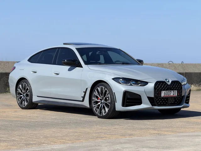 BMW i 2dr Rear-Wheel Drive Coupe A — миниатюра 1