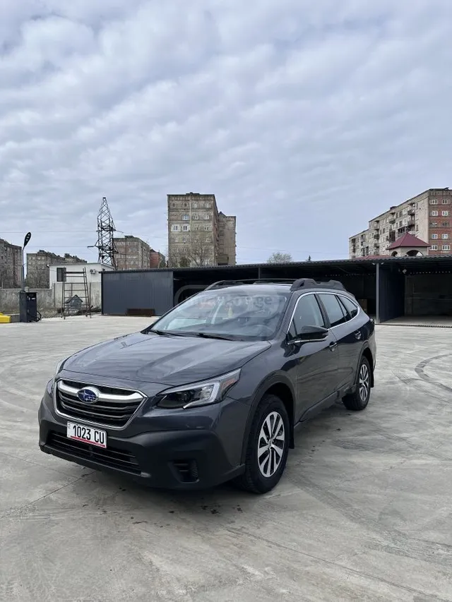 Subaru Premium 4dr All-Wheel Drive CV — миниатюра 1