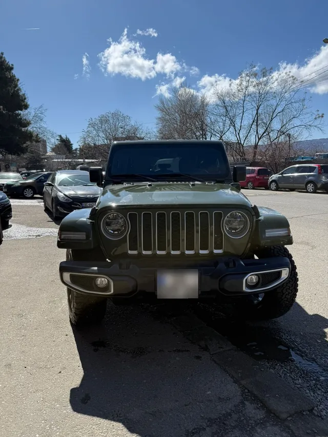 Jeep Sahara 4xe Unlimited — миниатюра 1