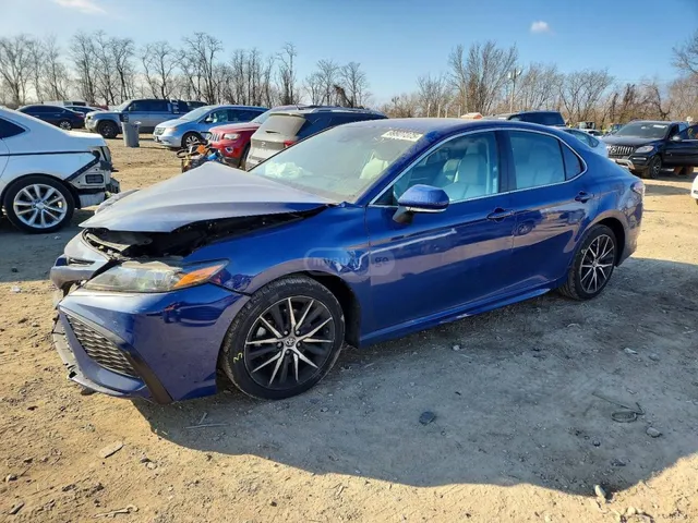 Toyota SE Nightshade 4dr Front-Wheel — миниатюра 1