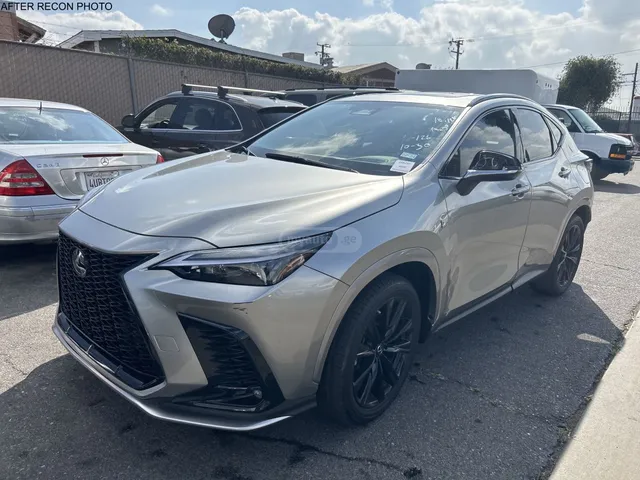 Lexus Luxury 4dr All-Wheel Drive Aut — миниатюра 1