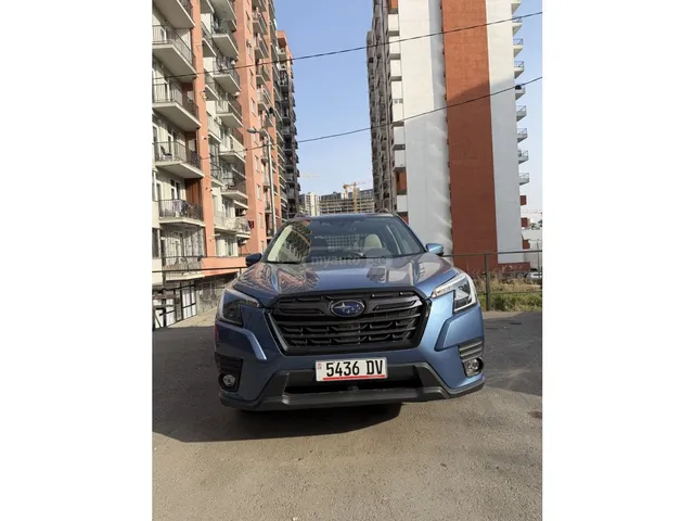 Subaru Limited 4dr All-Wheel Drive CV — миниатюра 1