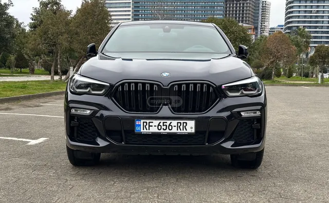 BMW xDrive40i 4dr All-Wheel Drive — миниатюра 1