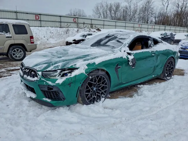 BMW Competition 2dr All-Wheel Driv — миниатюра 1