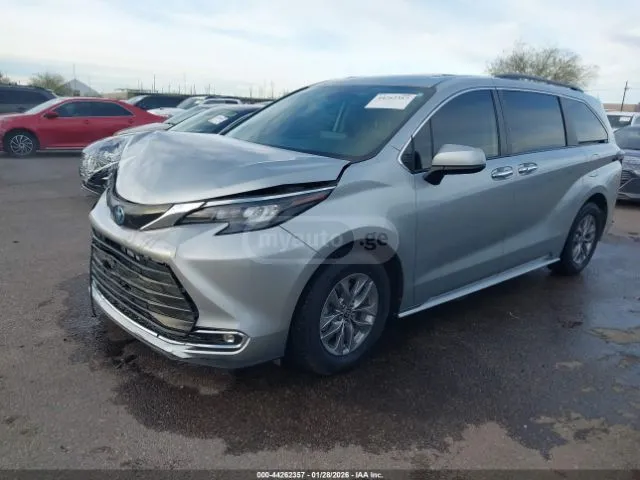 Toyota XLE — миниатюра 1