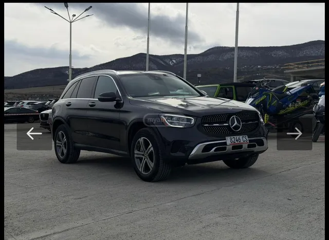 Mercedes-Benz Base GLC 300 4dr All-Wheel Dri — миниатюра 1