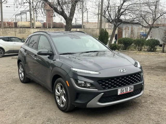 Hyundai Base 4dr Front-Wheel Drive Aut — миниатюра 1