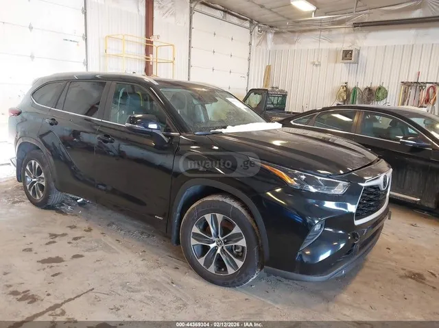 Toyota XLE — миниатюра 1