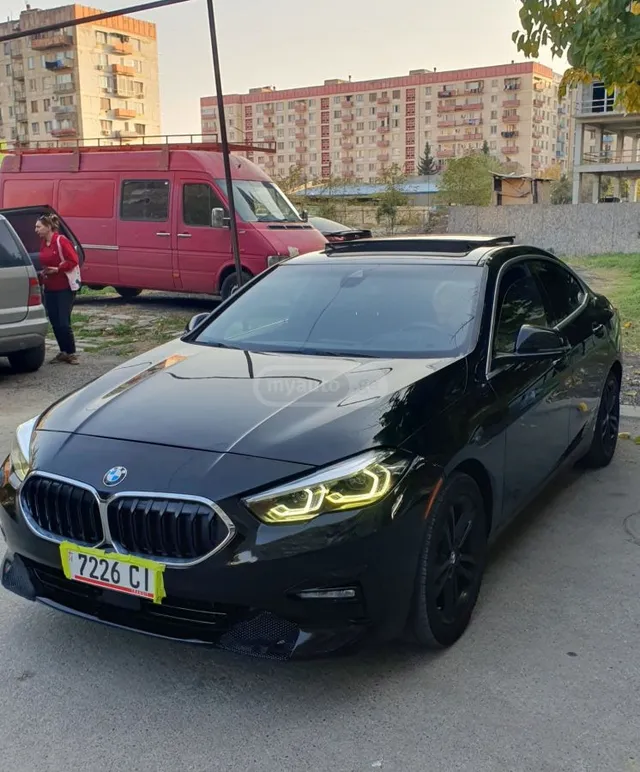 BMW i sDrive 4dr Front-Wheel Drive — миниатюра 1